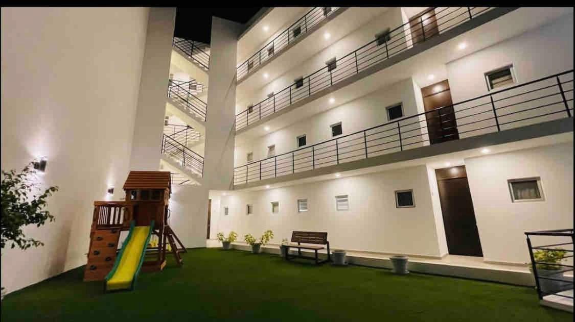 Centrico Vista Al Mar Con Alberca 2br Apartamento *