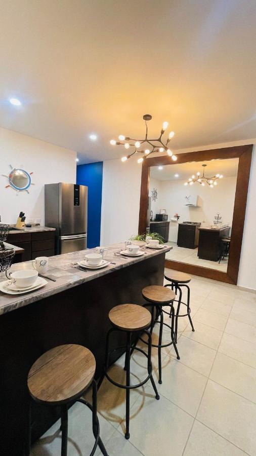 Centrico Vista Al Mar Con Alberca 2br Apartamento